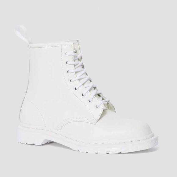 Dr. Martens Shoes - 1460 MONO SMOOTH LEATHER LACE UP BOOTS